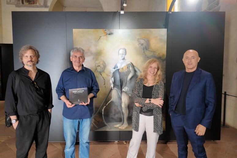 A Soave fino al 6 settembre la mostra di Sergio Padovani 'Croci incomplete'